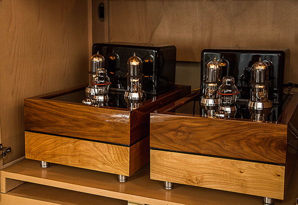 Chalice Audio 'Grail' SET monoblock amps