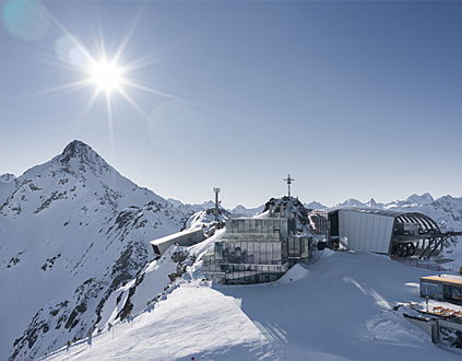  Kitzbühel
- Am spektakulären Drehort von James Bond SPECTRE