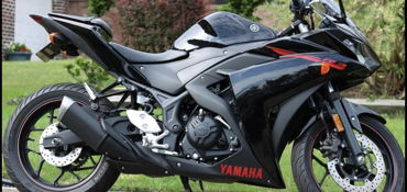 2015 YAMAHA YZF-R3 motorcycle for rent near Mars, PA