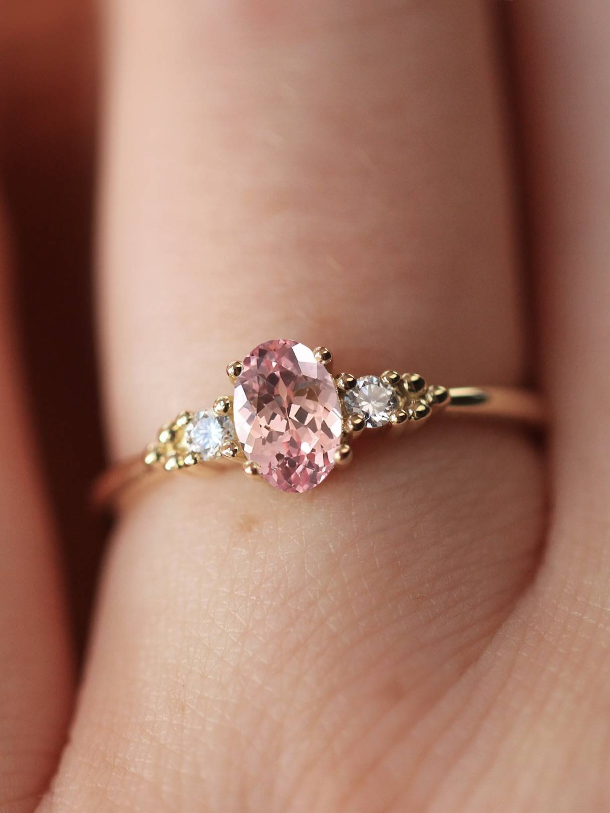 Morganite engagement rings