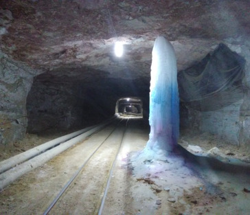 Экскурсия по действующей шахте в Пешелани