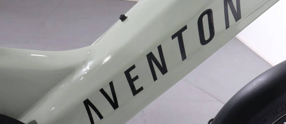 An Aventon Abound Close Up