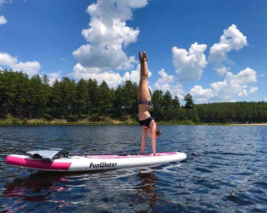Funwater best stand up paddle board for yoga in Canada have good non-slip surface