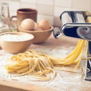 Florence: Pasta Cooking Class with Unlimited Wine