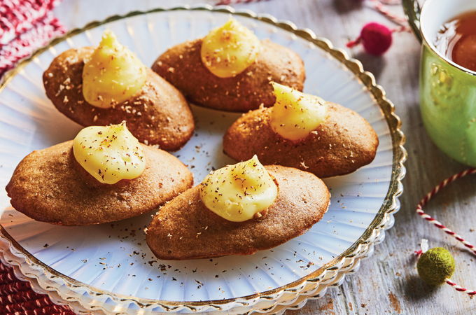 Eggnog Madeleines