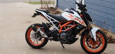 2019 KTM 390 DUKE motorcycle for rent near COTTAGE GROVE, MN