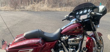 2017 HARLEY-DAVIDSON CVO STREET GLIDE motorcycle for rent near Mounds View, MN