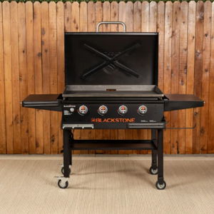 Blackstone 36in. Griddle with Hinged Hood