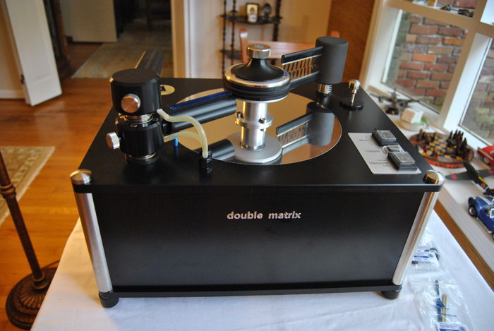Clearaudio Double Matrix Record cleaning machine