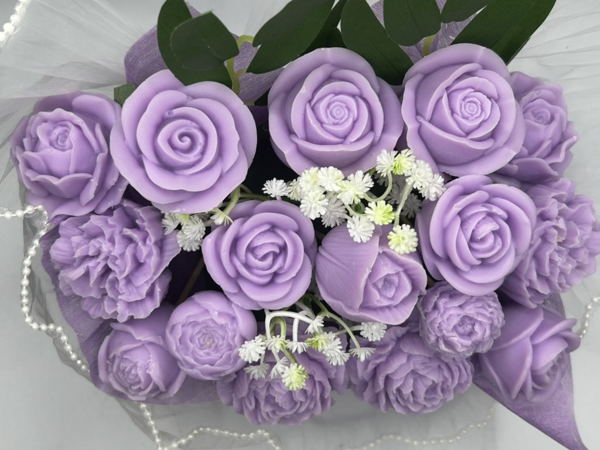 Black Raspberry & Vanilla Soap Flower Handbag Bouquet - Image 4