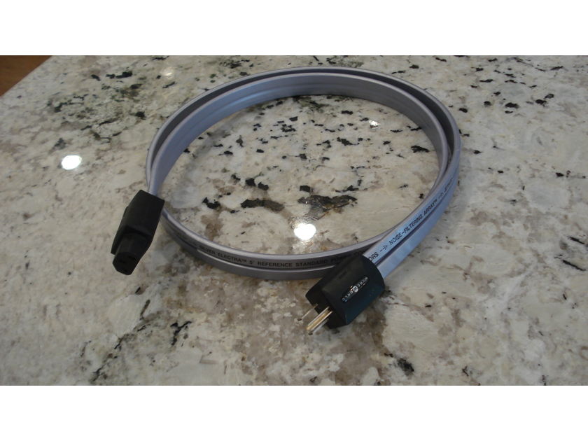 Wireworld Silver Electra series 5 squared   1.5 meters, 15 amp.