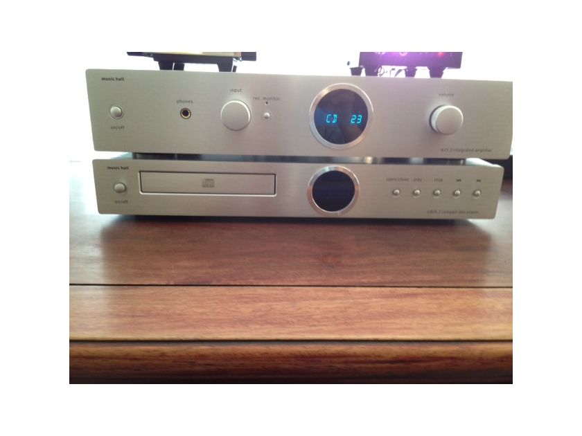 Music Hall 25.2 Integrated Amp and CD Player 25.2 Priced to sell