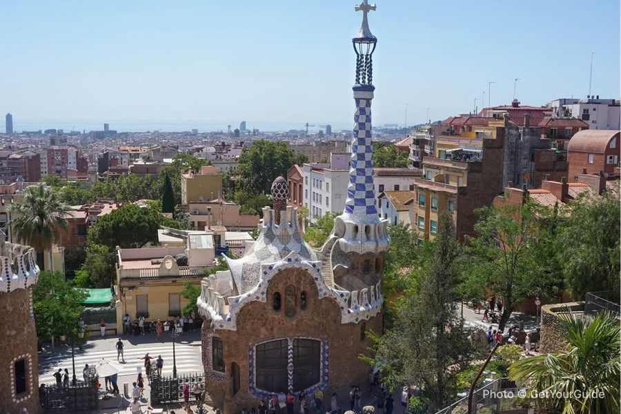 Sagrada Familia & Park Güell: Guided Tour with Skip-the-line Ticket - photo 5