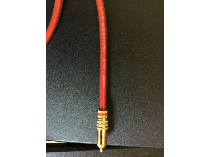 LAT International DI-30 Signature  Digital Coaxial cable
