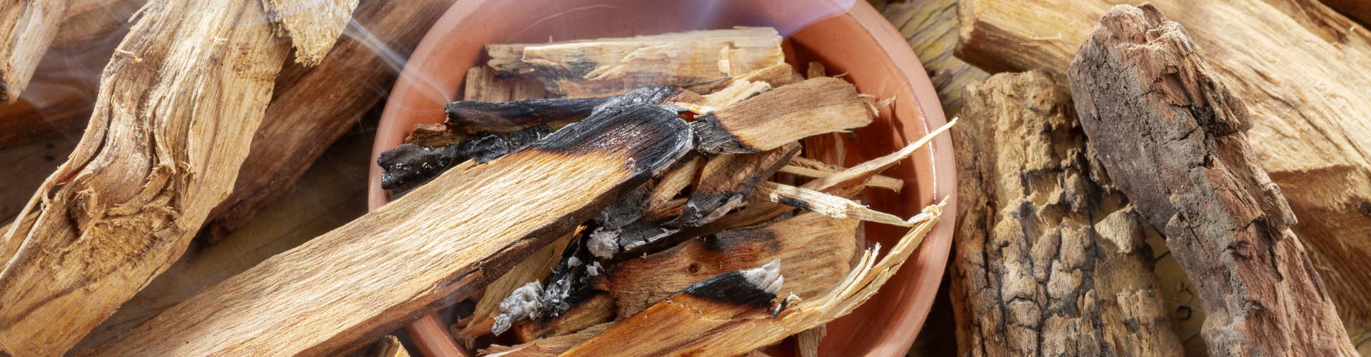 palo santo burning