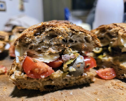 Cooking classes Reggio Calabria: Friselle and pane cunzato: authentic Calabrian cuisine