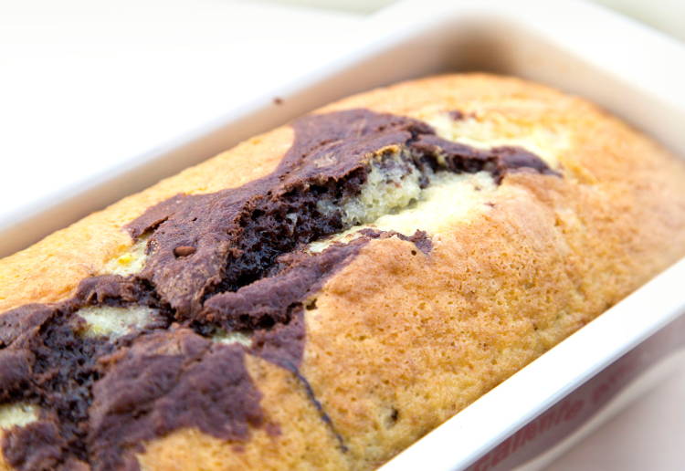 パウンドケーキ生焼けしっとり違い