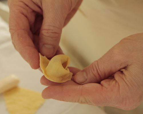 Corsi di cucina Bardolino: Festeggia l'addio al nubilato con gusto sul Lago di Garda