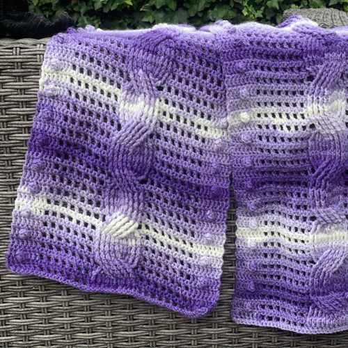Crocheted cable scarf Siem