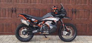 2023 KTM 890 ADVENTURE R motorcycle for rent near Sanford, FL