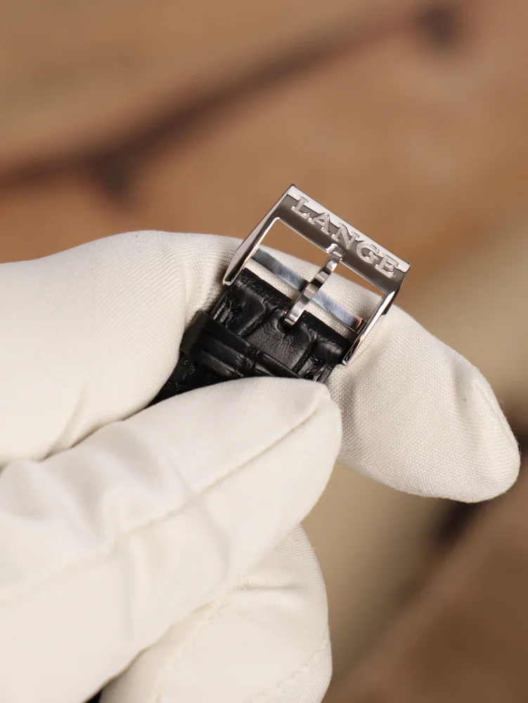 Platinum Box and Papers 2000