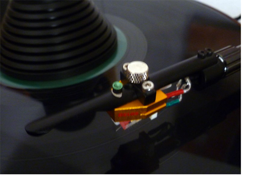 Synergistic Research PHT - Phono Transducer - transform your turntable’s performance
