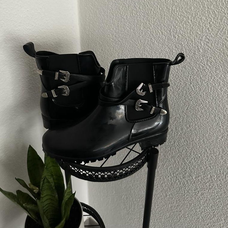 Boots schwarz/silber