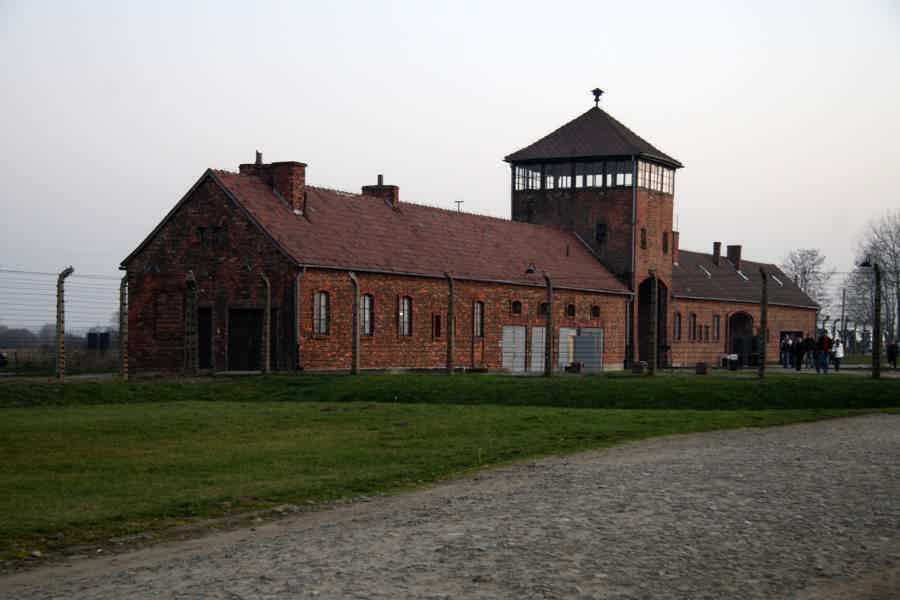 Krakow to Auschwitz Birkenau Guided Tour with Transfer and Ticket - photo 4