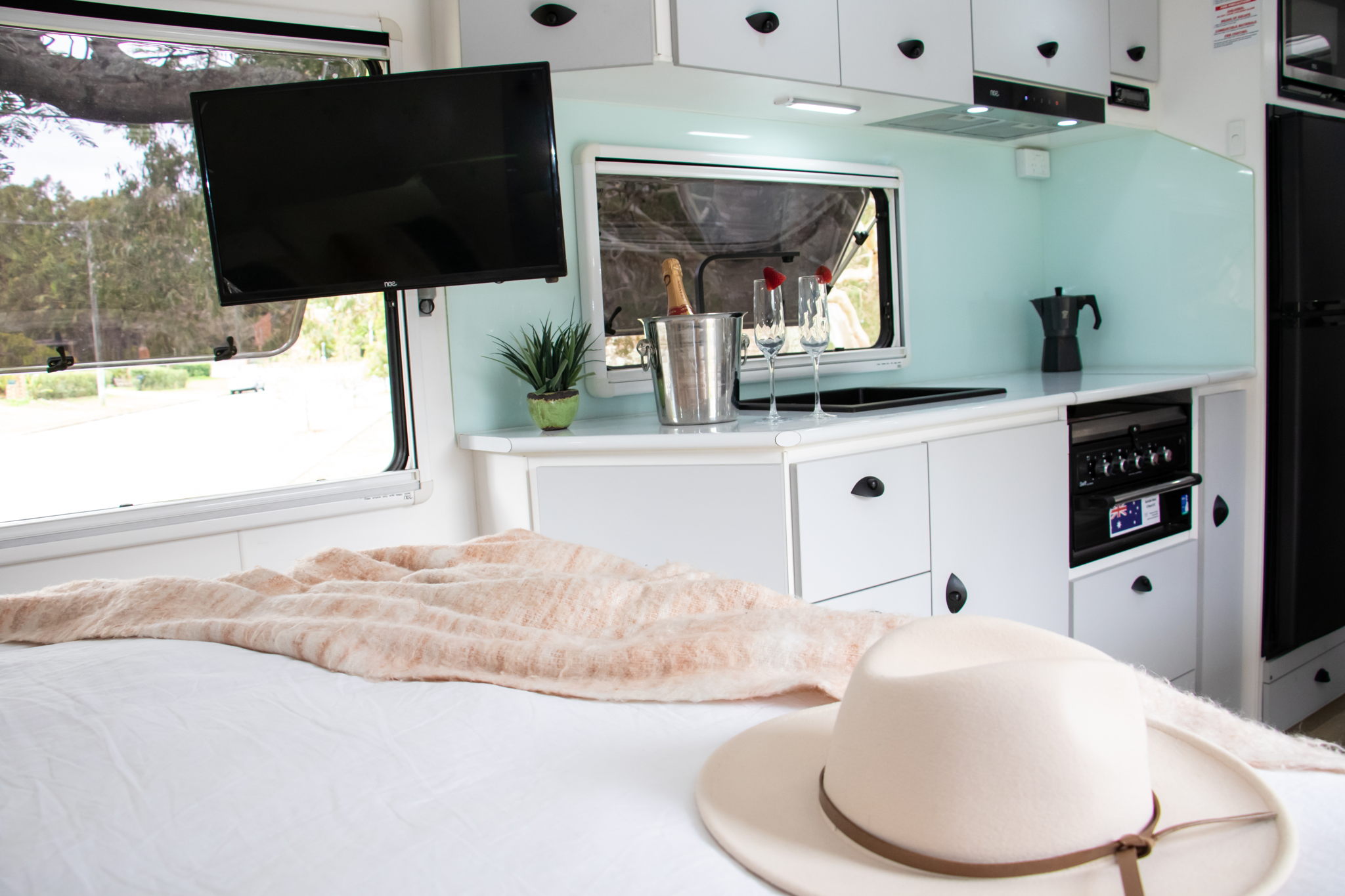 Extreme Offroad Caravan Gladiator - AUD$60,000 and Q$20,000 - Image 3