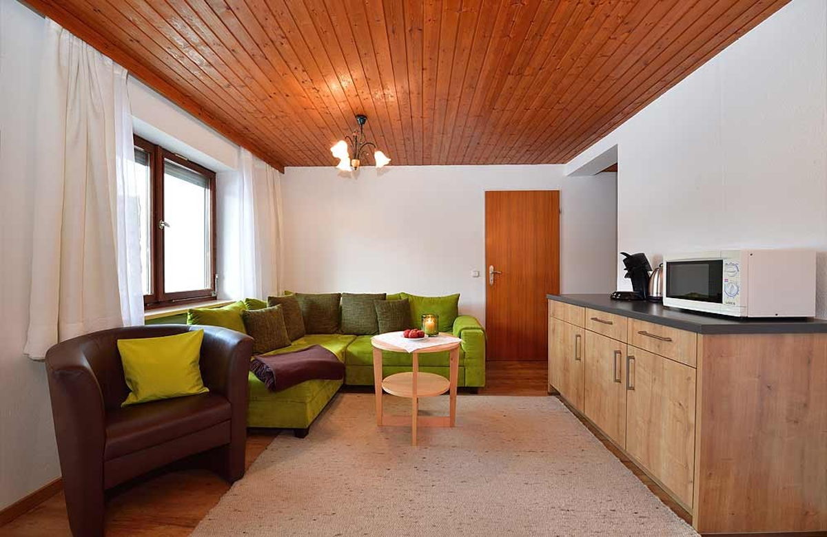 Ferienwohnung mit Wohnzimmer im Kleinwalsertal für 2 bis 4 Personen