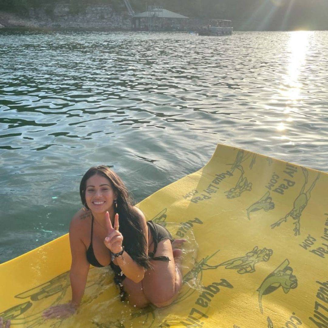 lake austin boat rentals bachelorette party