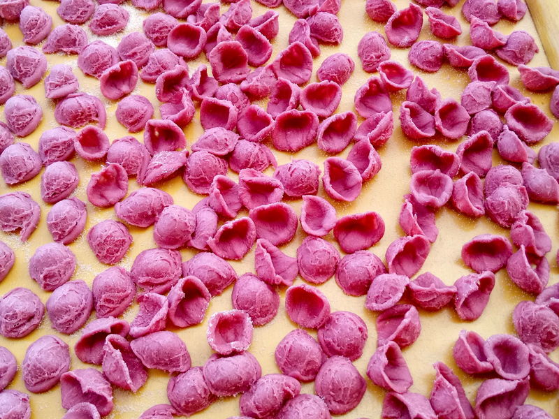 Cursos de cocina Bari: Orecchiette al ragù: plato típico de la tradición de Bari.