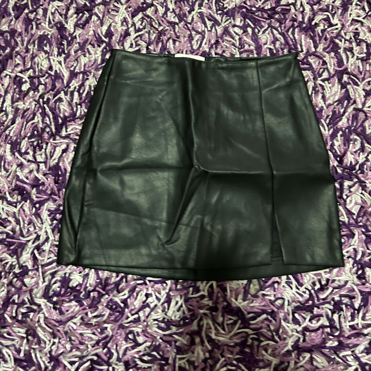 leather skirt