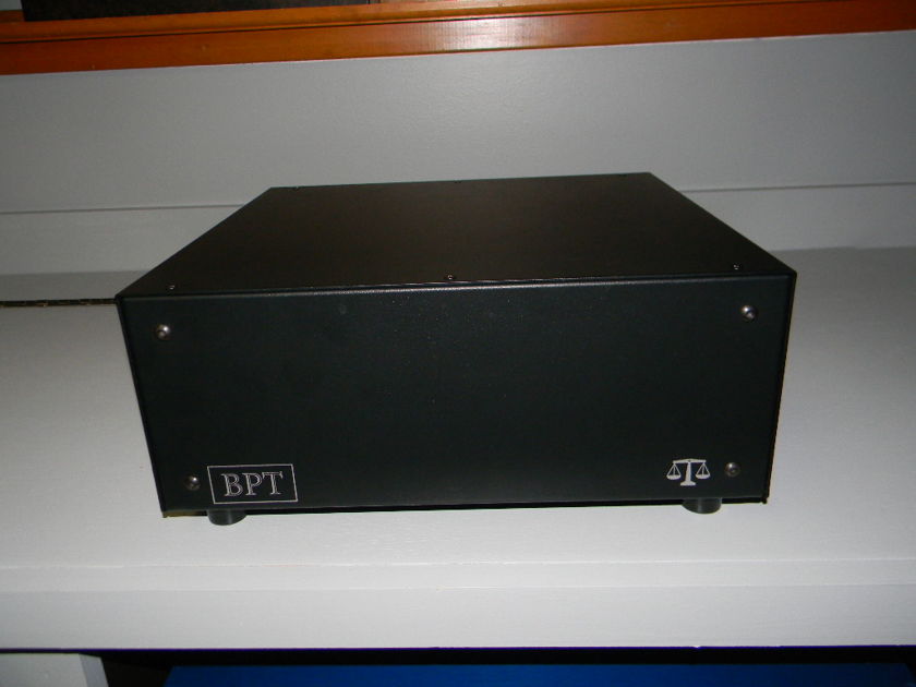 Balanced Power Technologies BP-1 BPT 7.5 amp capacity, 10 device, balanced transformer