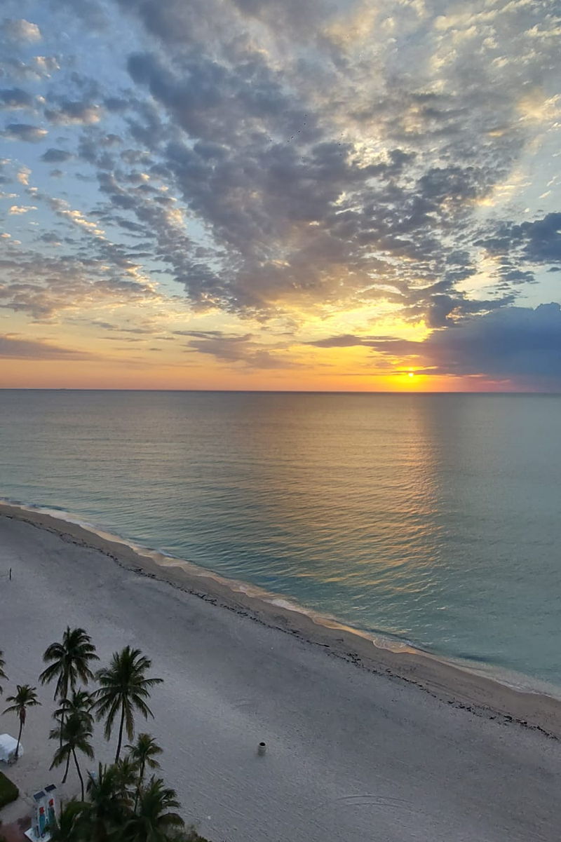 featured image for story, 🌴Hollywood Beach Real Estate 2023: Your Slice of Paradise Awaits! 🌴