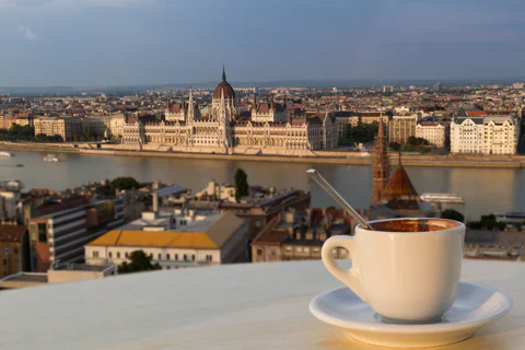 Coffee House Tour with Cofffee & Dessert Tasting