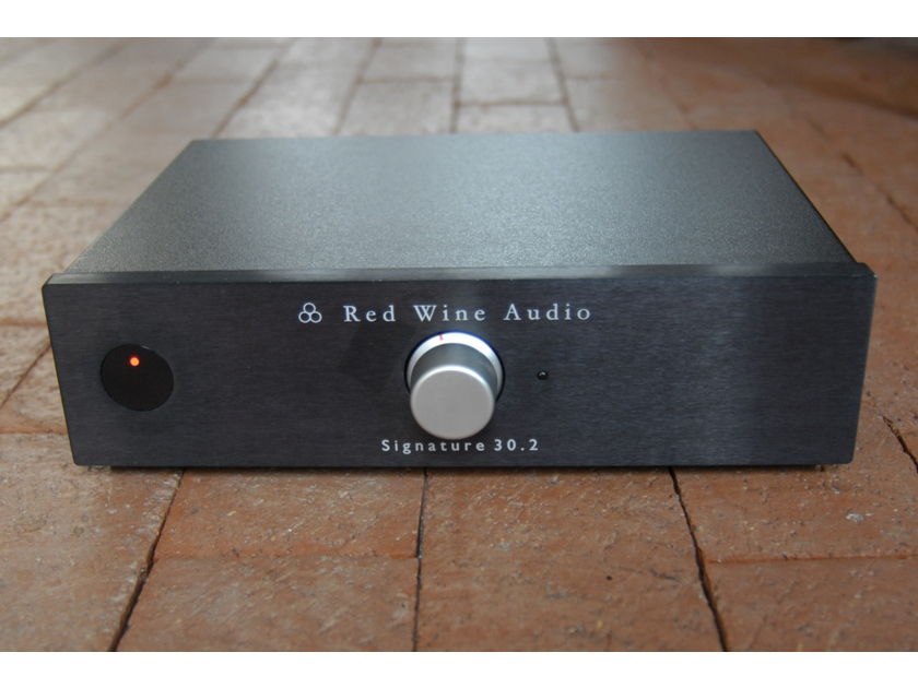Red Wine Audio Signature 30.2 Integrated Amplifier