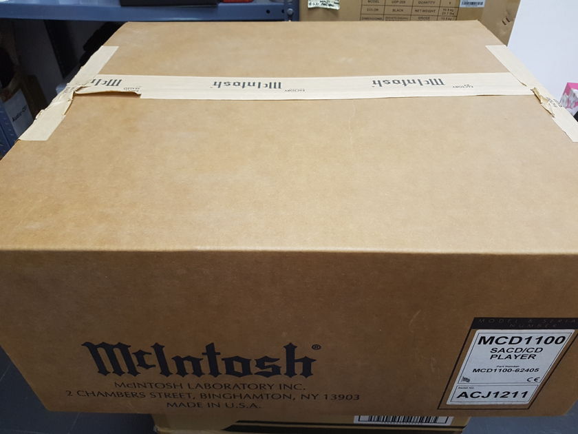 McIntosh  MCD1100 CD/SACD Player