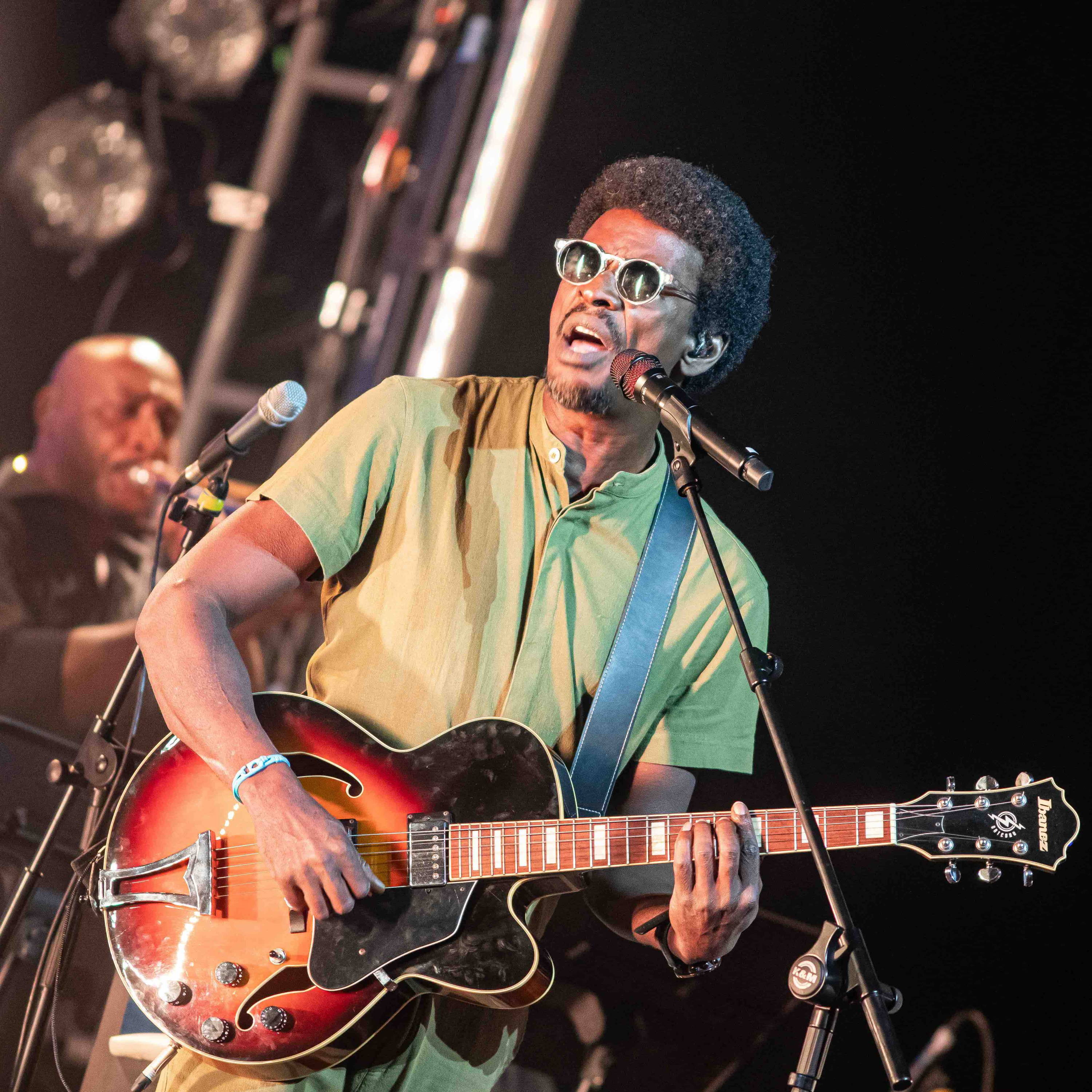 Seu Jorge se apresenta na #TOGETHERLIVE