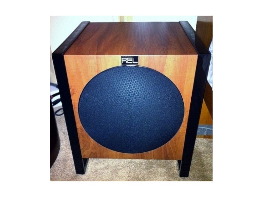 REL Acoustics T-2 8" SUBWOOFER --200W in Cherry