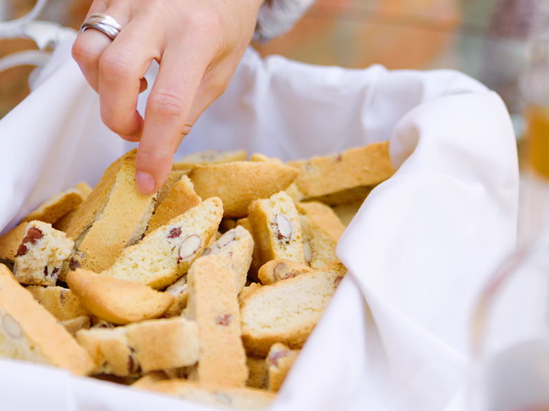 Food & Wine Tours Montepulciano: Tuscan Cantucci course and Vin Santo tasting
