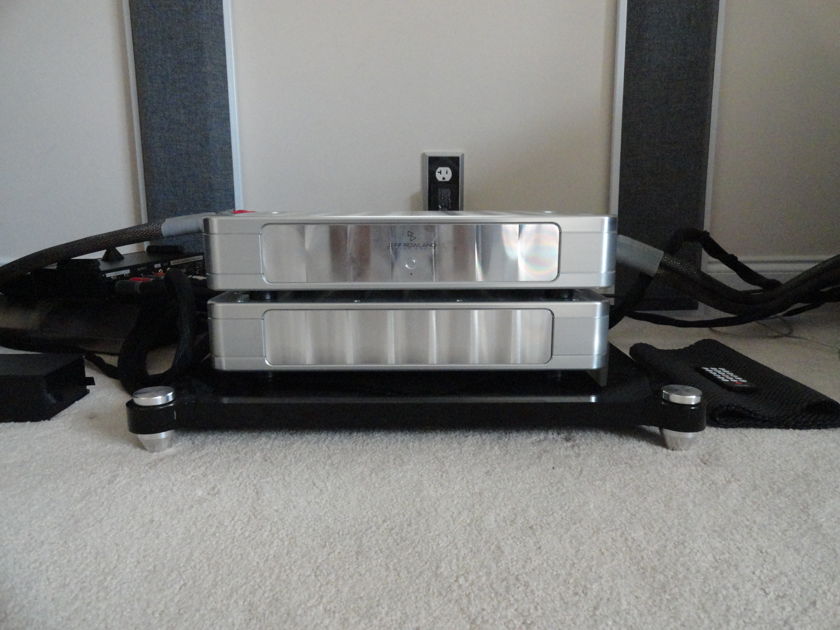 Jeff Rowland Model 10 150 wpc stereo amplifier