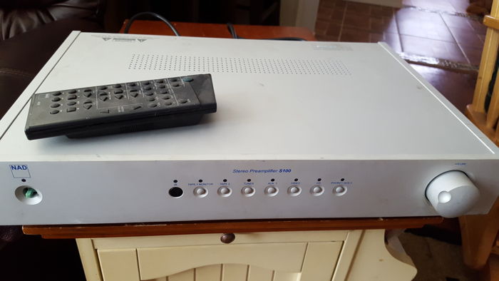 NAD s100  silver series  preamp