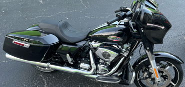 2024 HARLEY-DAVIDSON STREET GLIDE motorcycle for rent near Clearwater, FL