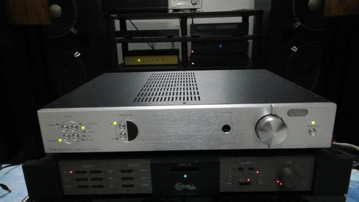 Creek Destiny Integrated Amplifier  - LOOKS AND SOUNDS ...