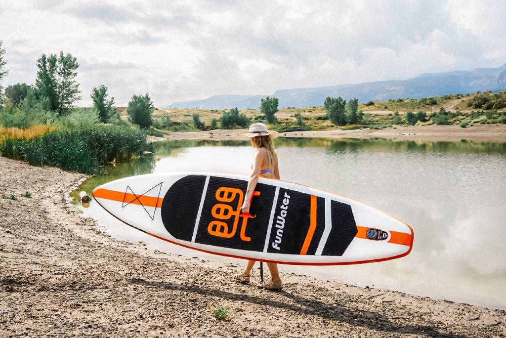 CRUISE best paddle boards in Canada have great cruising performance in lake