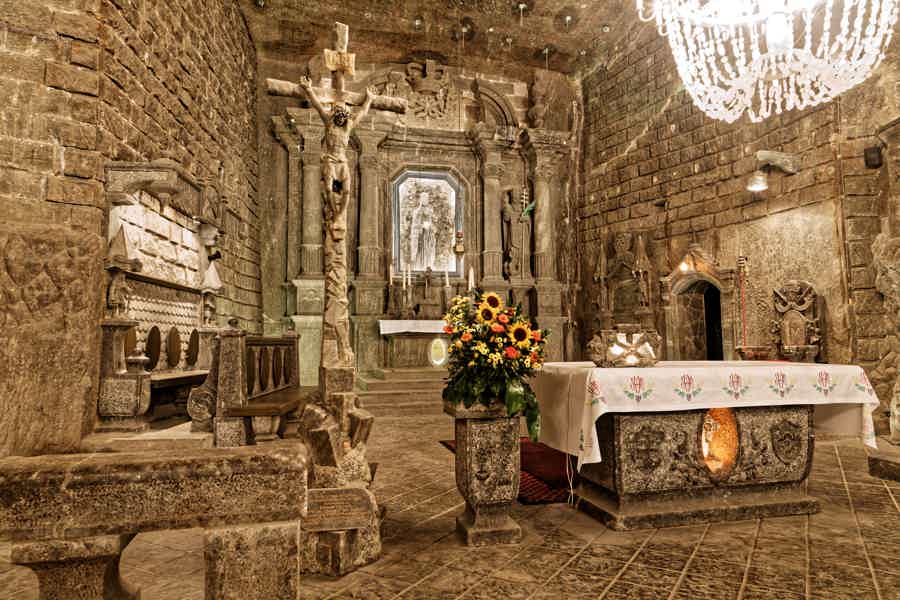 Auschwitz Birkenau and Wieliczka Salt Mine Guided Full Day Tour - photo 4