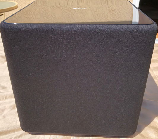 KEF Kube 1 Mint Condition Subwoofer!