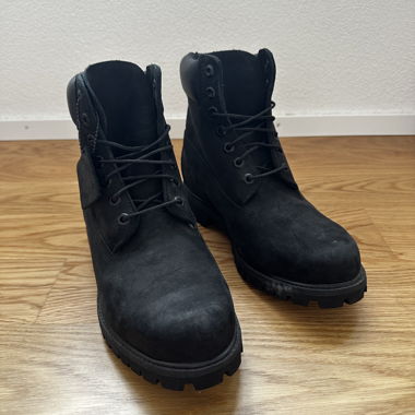 Timberland 6 inch premium black lace up boots