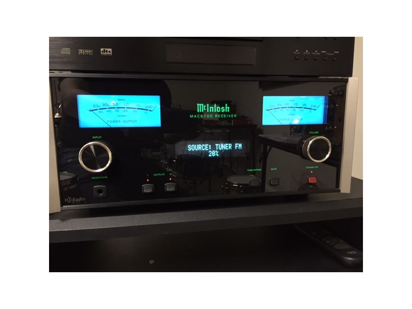 McIntosh MAC 6700 Mint Integrated Receiver one owner